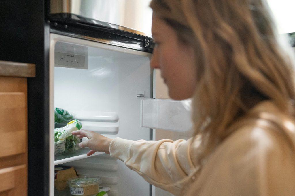 Food storage mistakes shown through an organized refrigerator setup